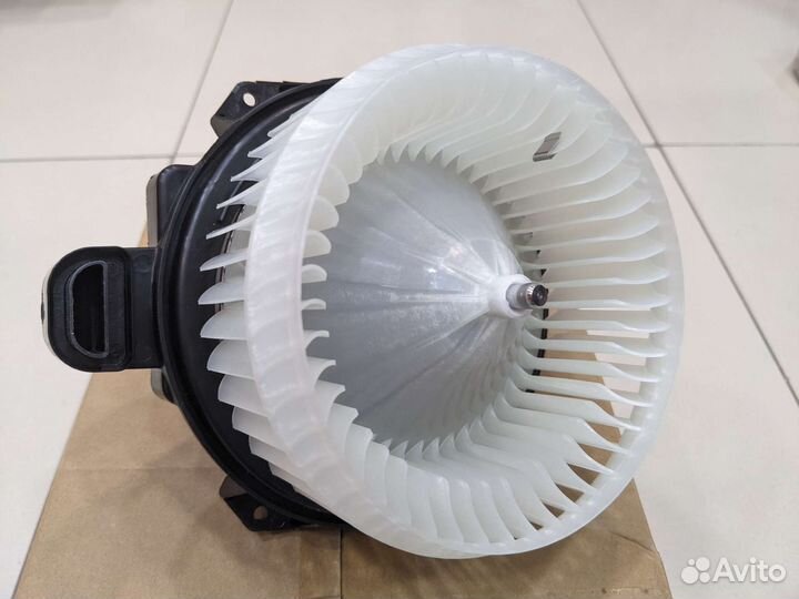 Мотор отопителя camry 07 / highlander 08 / venza