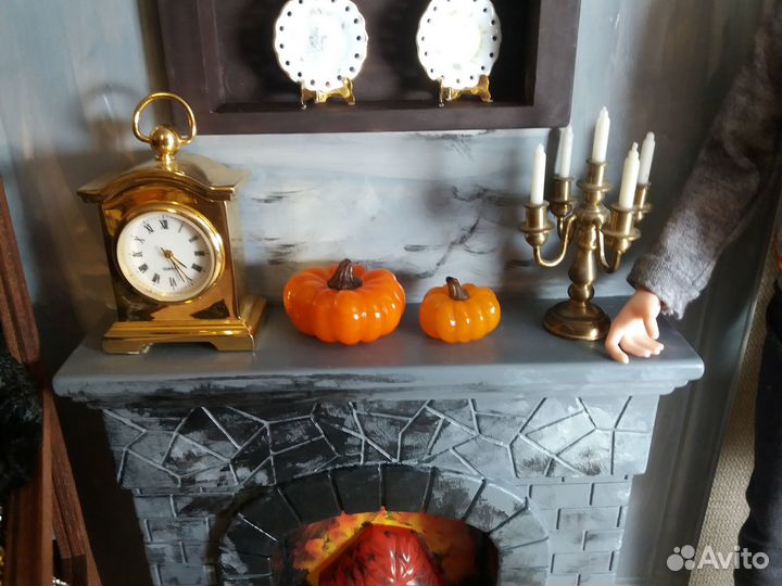 Тыква из янтаря миниатюра