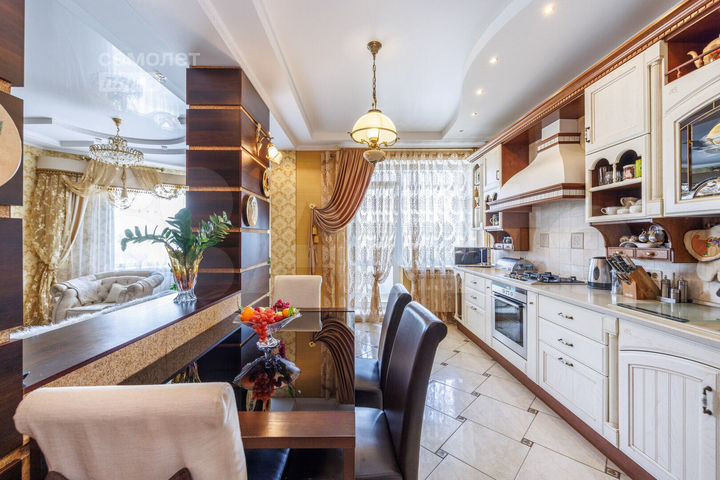 4-к. квартира, 146,9 м², 4/6 эт.