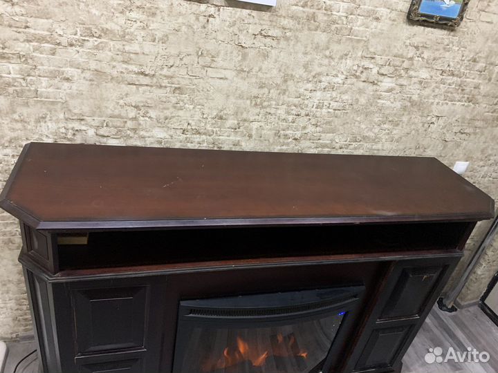 Декоративный камин из массива дерева