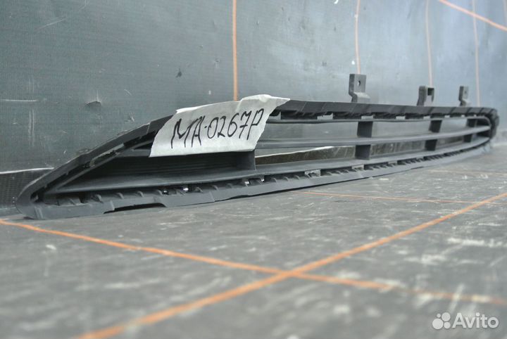 Решетка бампера переднего - Hyundai Solaris 2