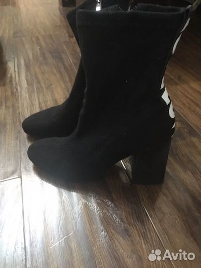 Ботинки женские