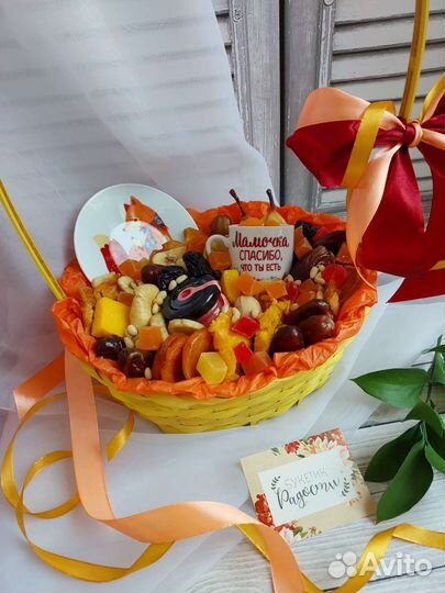 Съедобные букеты из сухофруктов и орехов