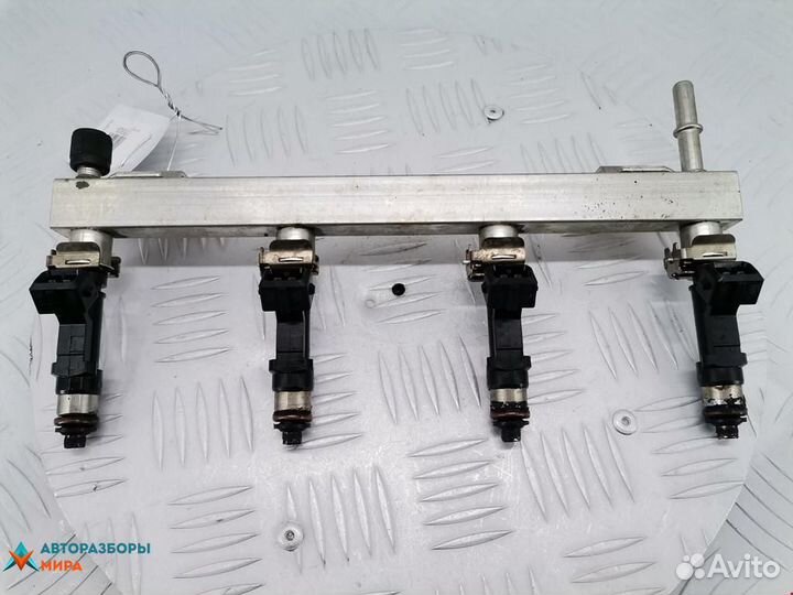 Форсунка Opel Corsa D рест. 2011 24420543