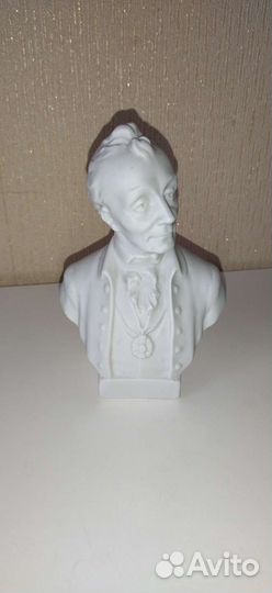 Бюст Суворова А.В., Лзфи, печать автора