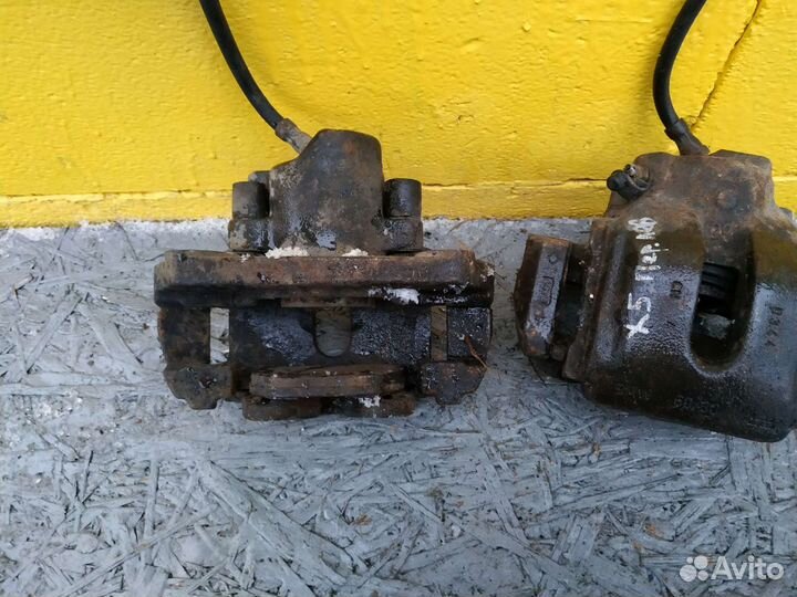 Бмв е53 х5 суппорт передний