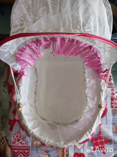 Красивая коляска для куклы в ретро стиле