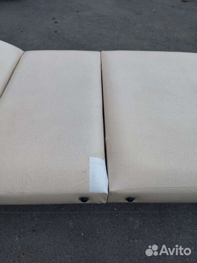 Массажный стол