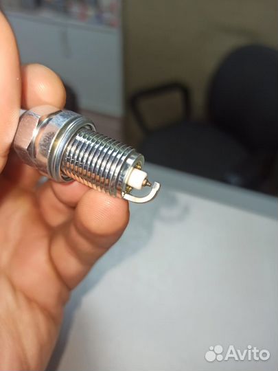 Свеча зажигания iridium izfr5B 4080 NGK Pagero 3.5