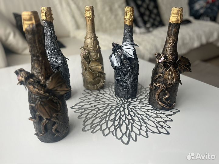 Шампанское с драконом к новому году