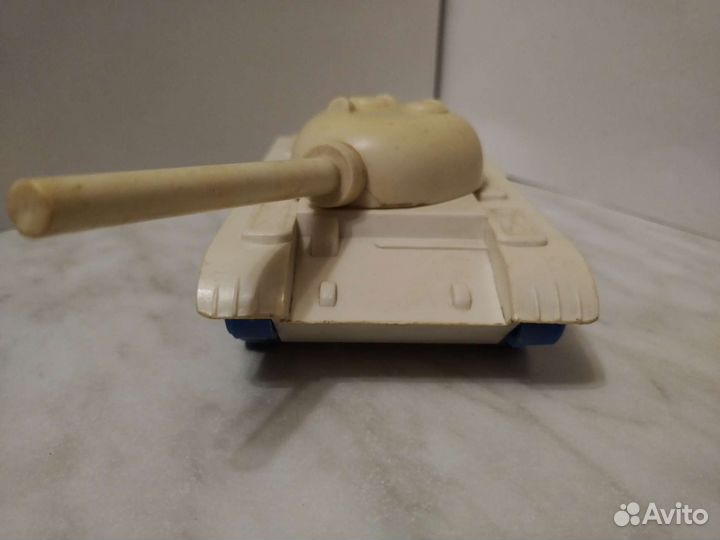 Танк военная техника игрушка СССР