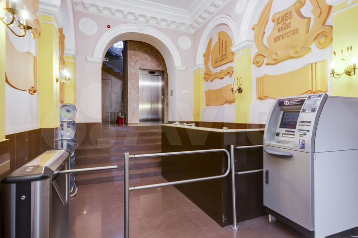 Продажа особняка класса В+, 833 м²