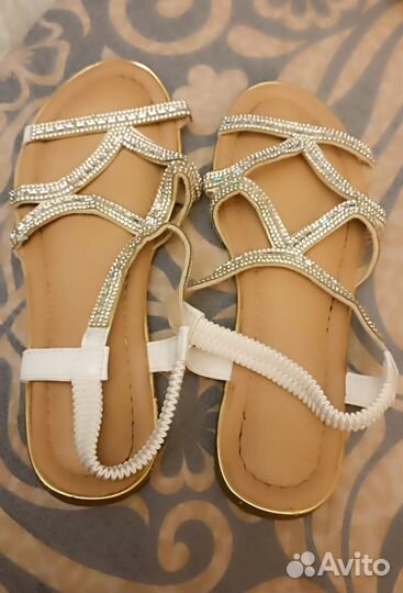 Босоножки женские