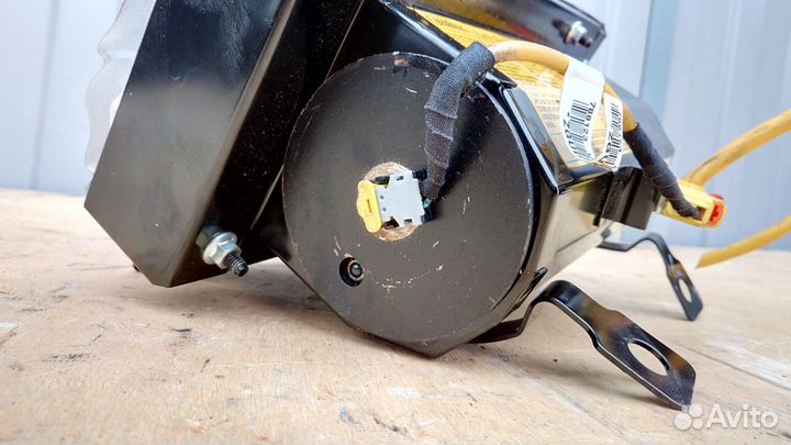 Подушка безопасности в торпедо на Опель Антара