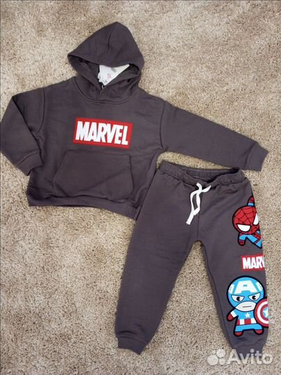 Спортивный костюм