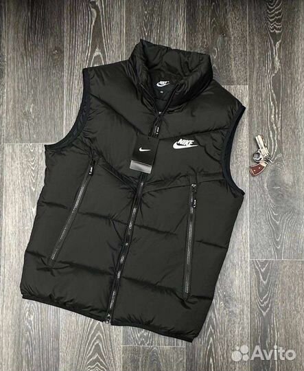 Жилетка nike новая межсезонная