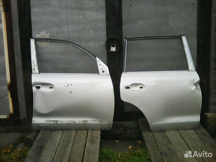 Двери на крузер 200