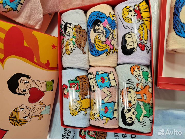 Носочки Love is