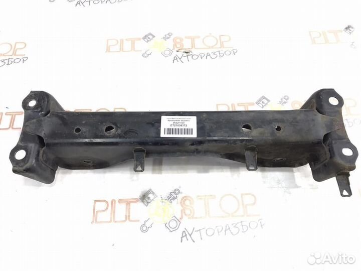 Кронштейн заднего редуктора Toyota Estima (AHR20