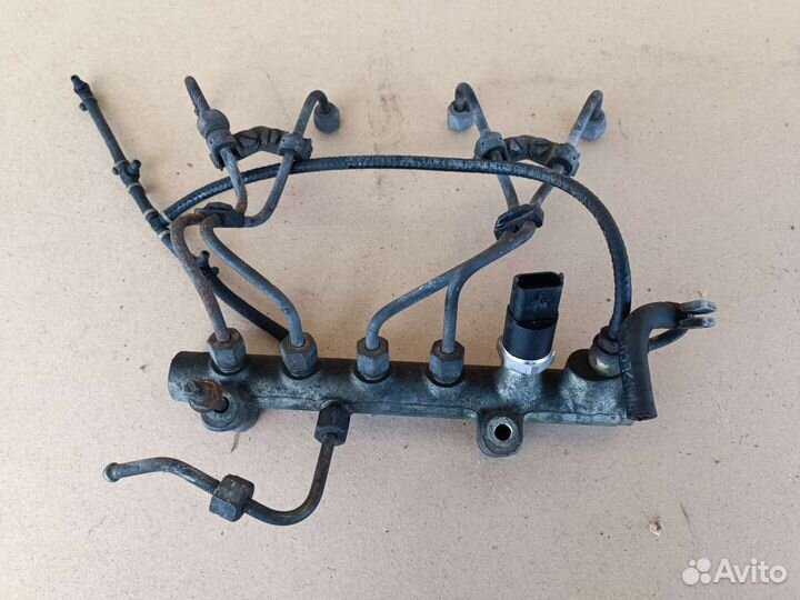 Топливная рейка Опель астра Н z17dth Дизель