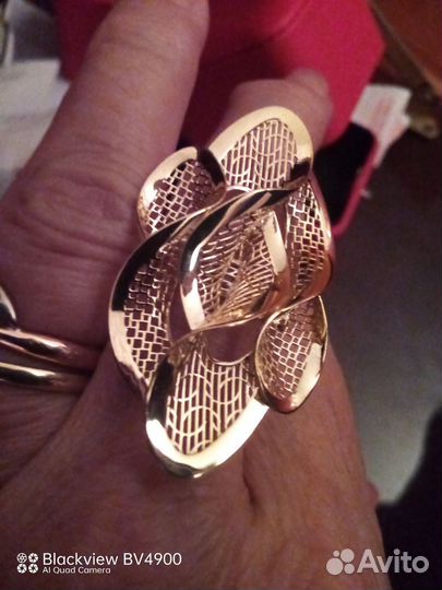 Кольцо из жёлтого золота