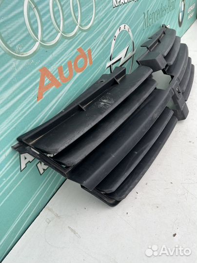 Решетка радиатора Chrysler Grand Voyager RT