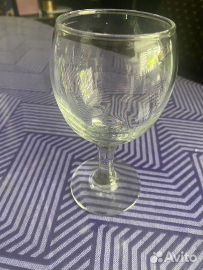 Бокалы под вино