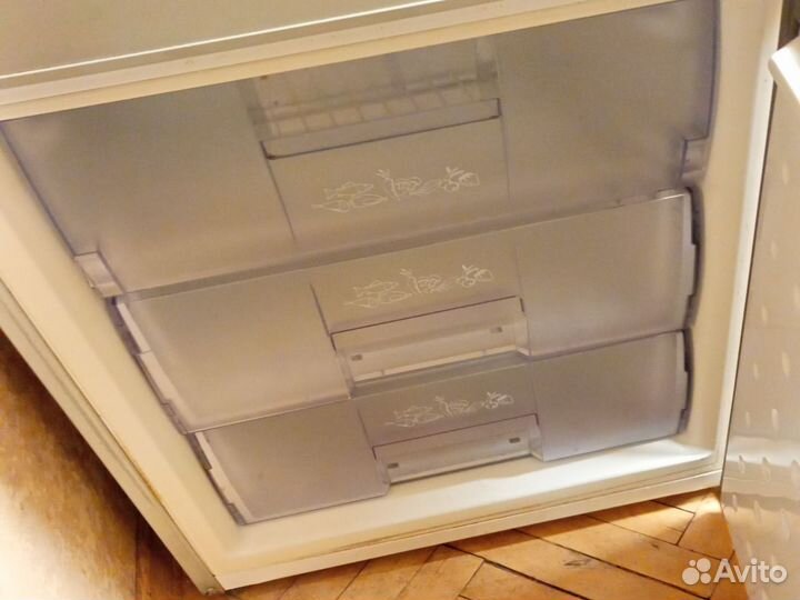 Холодильник бу beko