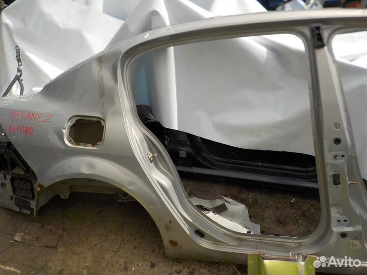 Боковина кузова renault megane 2 правая