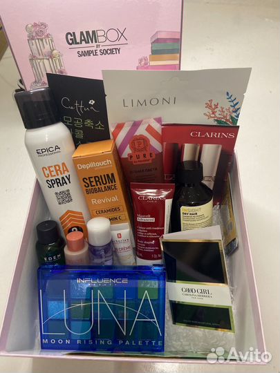 Подарочный бьюти бокс с косметикой