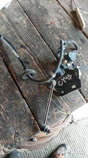 Датчик контроля высоты задний Mitsubishi Galant