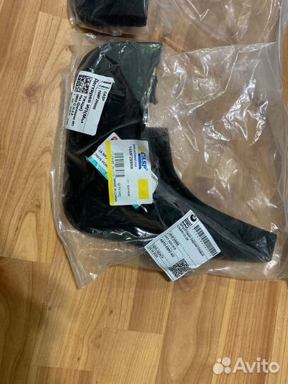 Toyota Camry брызговики