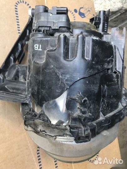 Фара правая Nissan Juke F15