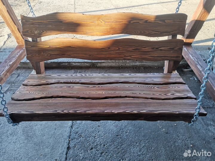 Садовые качели из дерева