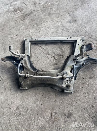 Renault megane 2 передняя балка 2004 г