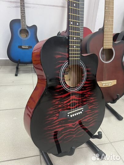 Акустическая гитара belucci