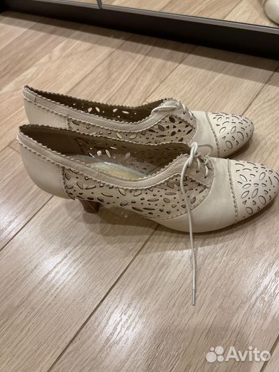 Туфли женские кожаные, бежевые, 41 размер