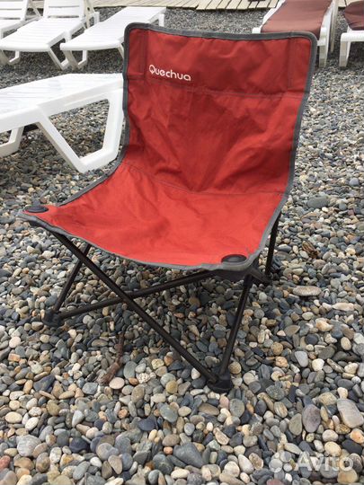 Зонт и стул для пляжа или дачи