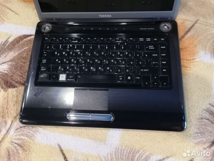Ноутбук Toshiba в ремонт / на запчасти