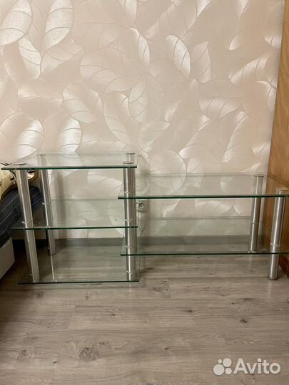 Стеклянная подставка под телевизор и технику