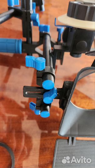 Плечевой упор для камеры