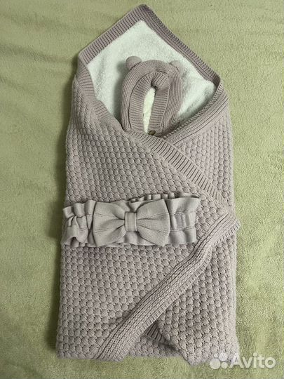 Комплект на выписку для девочки демисезонный