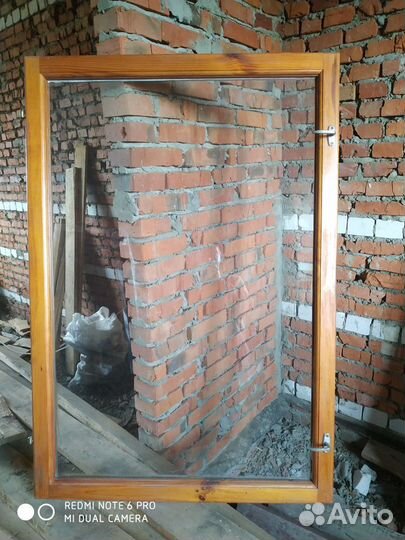 Деревянные рамы со стеклом