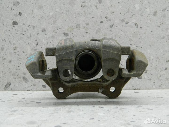 Суппорт задний правый Mercedes-Benz ML-Class W164