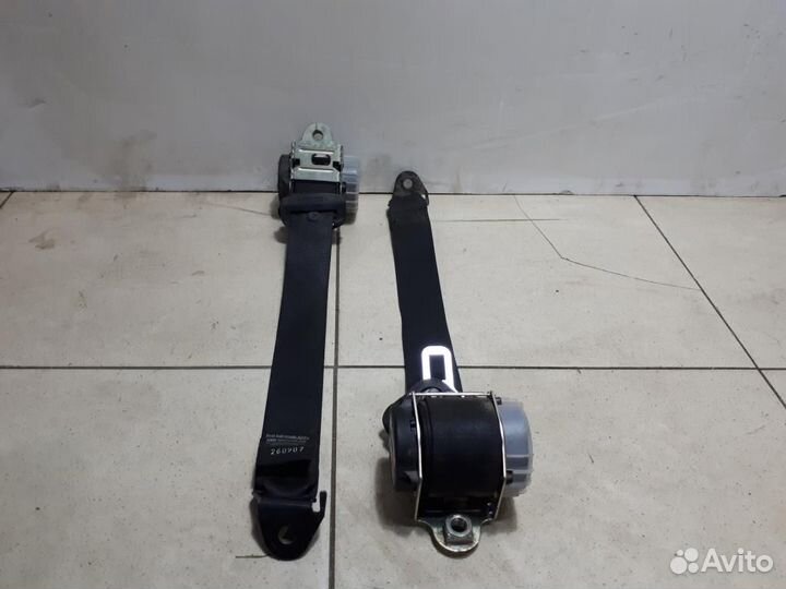 Ремень безопасности задний правый Opel Astra H 20