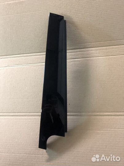 Накладка стойки задней двери VW Golf 7