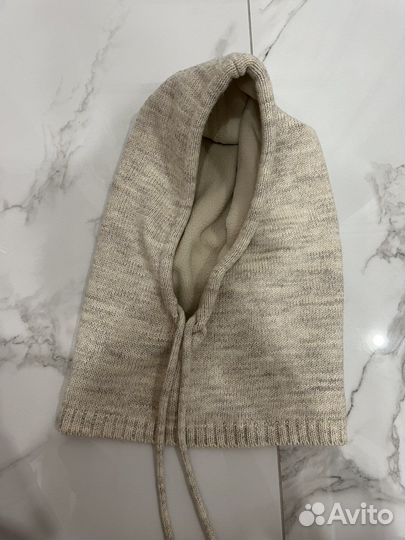 Капор шерстяной