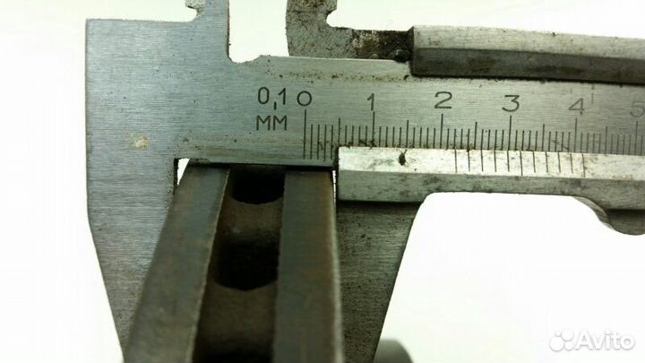 Тормозной диск передний Toyota Vitz SCP90