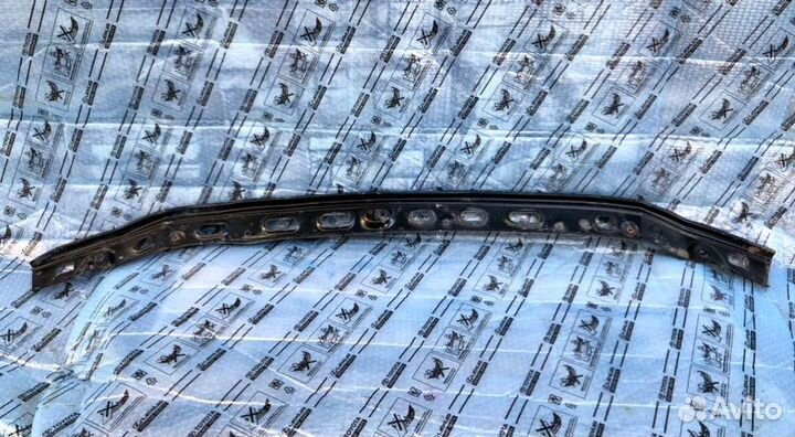 Кронштейн бампера передний Toyota Lc 200 2008-2011