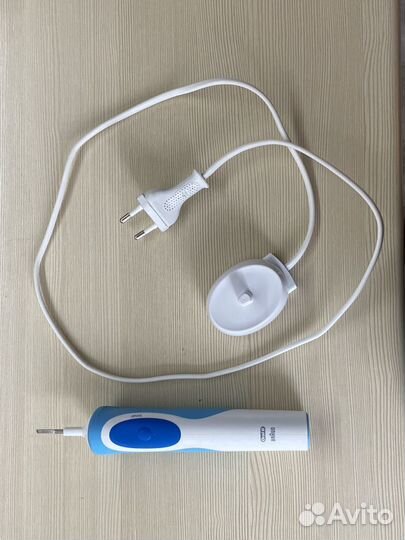 Электрическая зубная щетка oral b braun